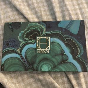 Hipdot Cenote eyeshadow palette